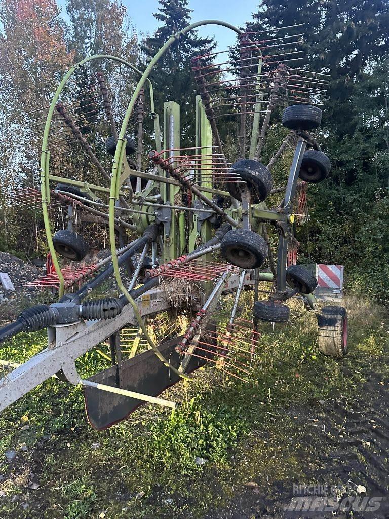 CLAAS Liner 2800 Rastrillos y henificadores