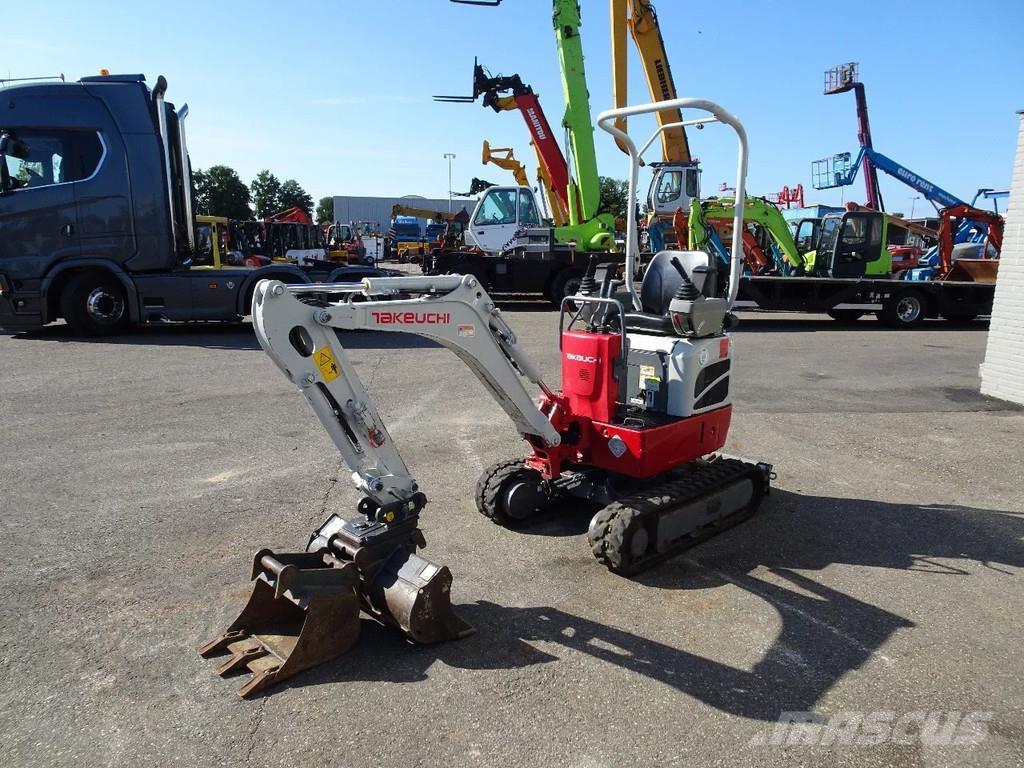 Takeuchi TB210 Mini excavadoras < 7t