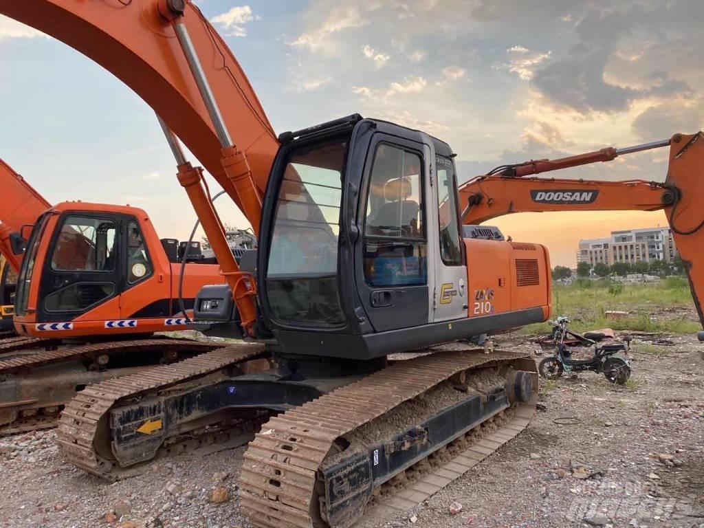 Hitachi ZX 210 Excavadoras de cadenas
