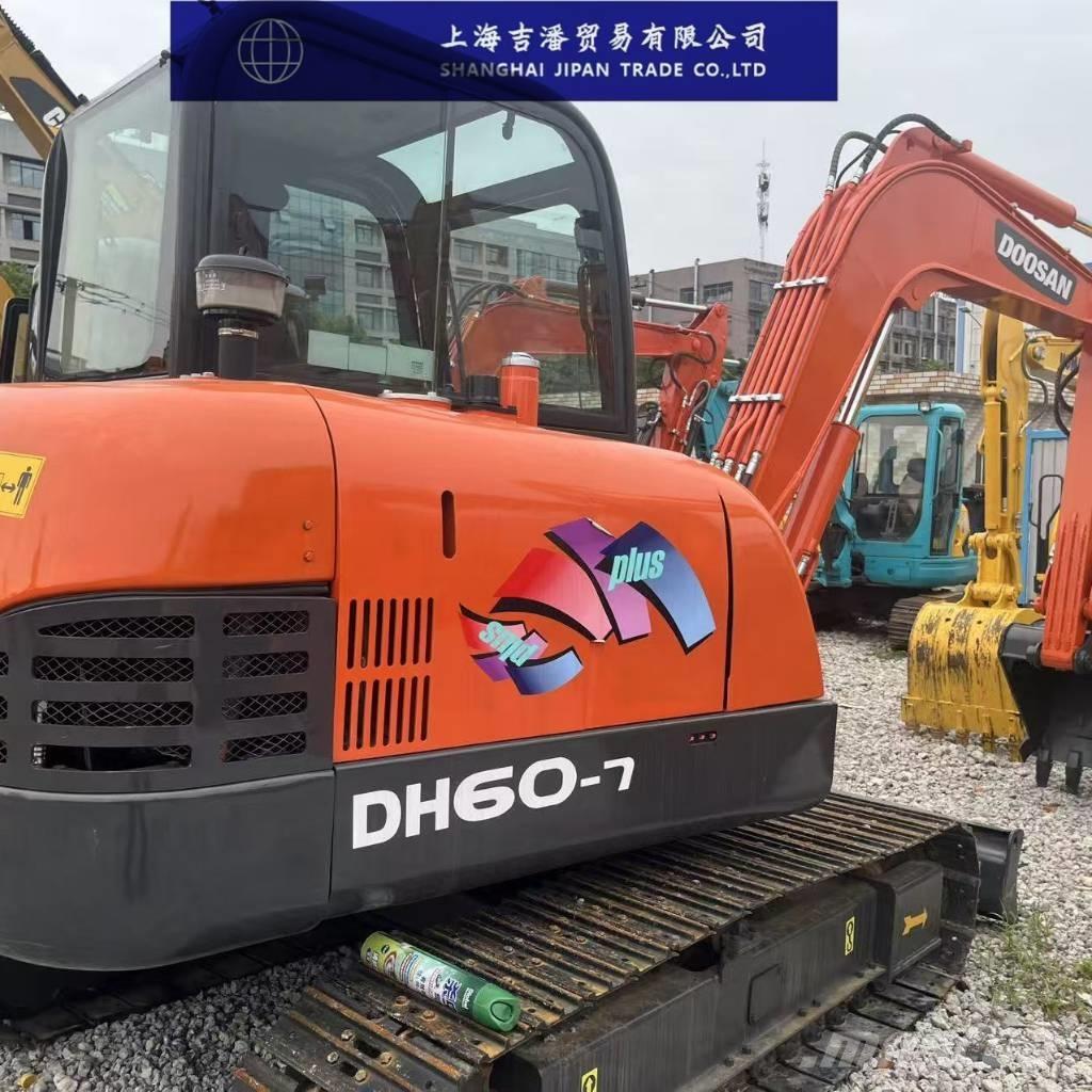 Doosan DH 60 Mini excavadoras < 7t
