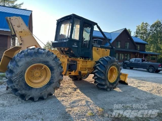 John Deere 540 G III Arrastrador de troncos