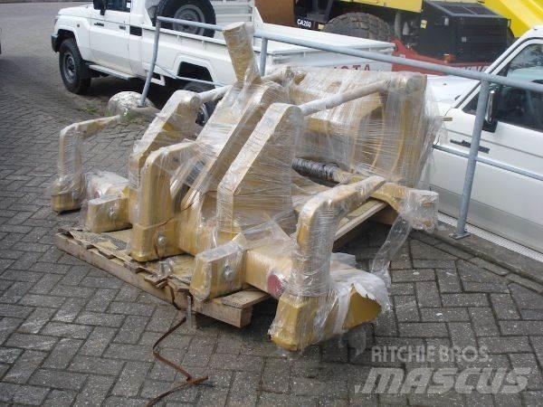 CAT 140M/160M Ripper Construcción - Otros