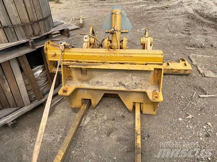 CAT 140 H Ripper Otros componentes