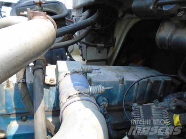 International 7500 Otros camiones