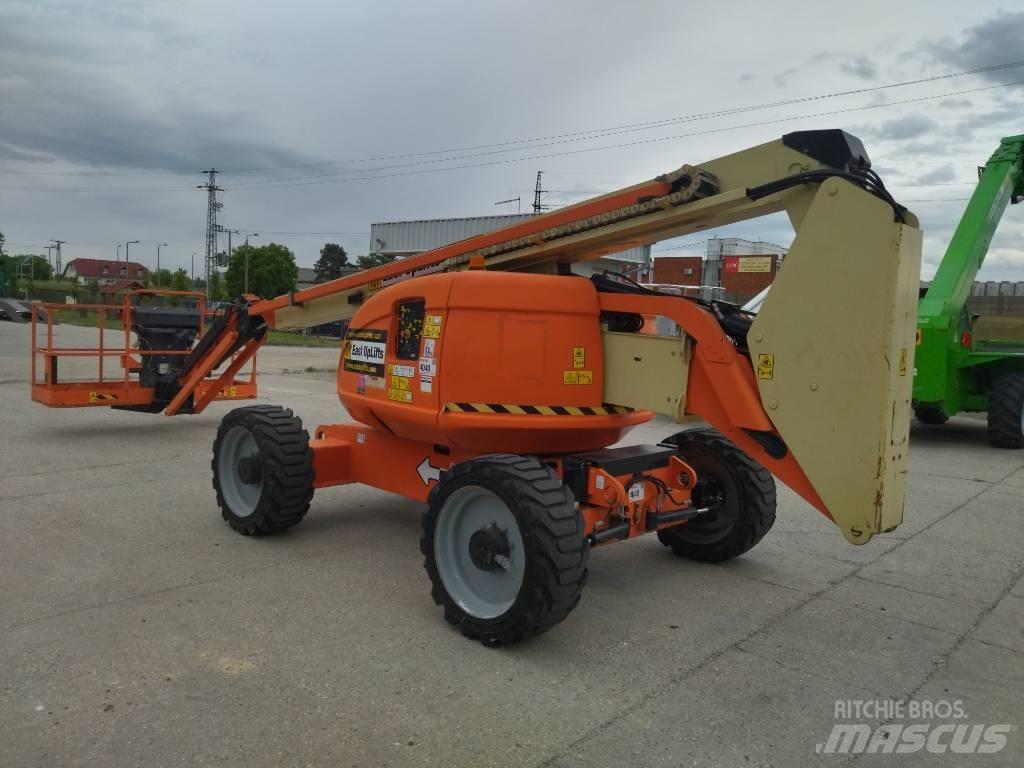 JLG 600 AJ Plataforma de trabajo articulada