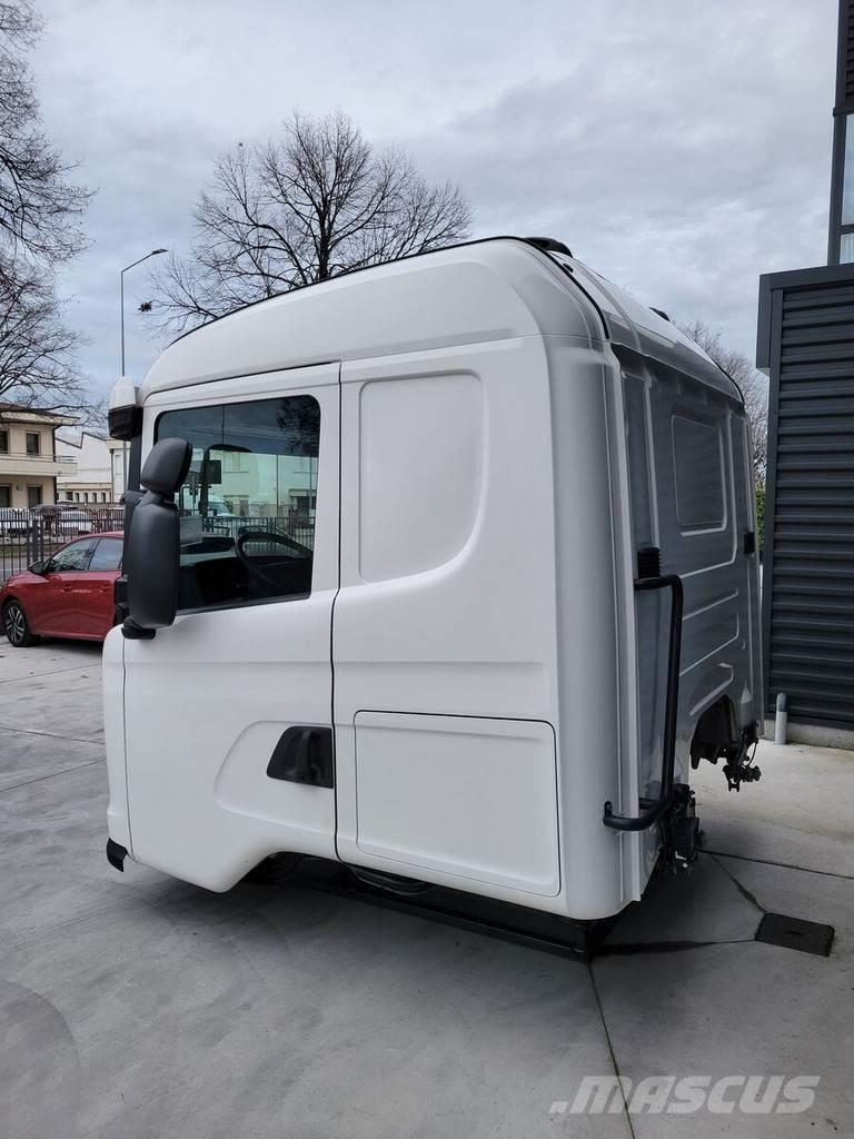 Scania CG19 Cabinas e interior
