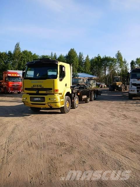 Sisu E11M Camiones de transporte de maquinaria forestal