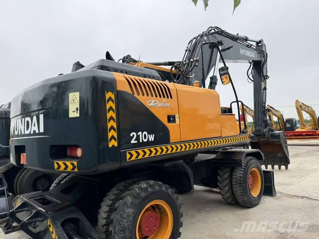 Hyundai R210W-9 Excavadoras de ruedas