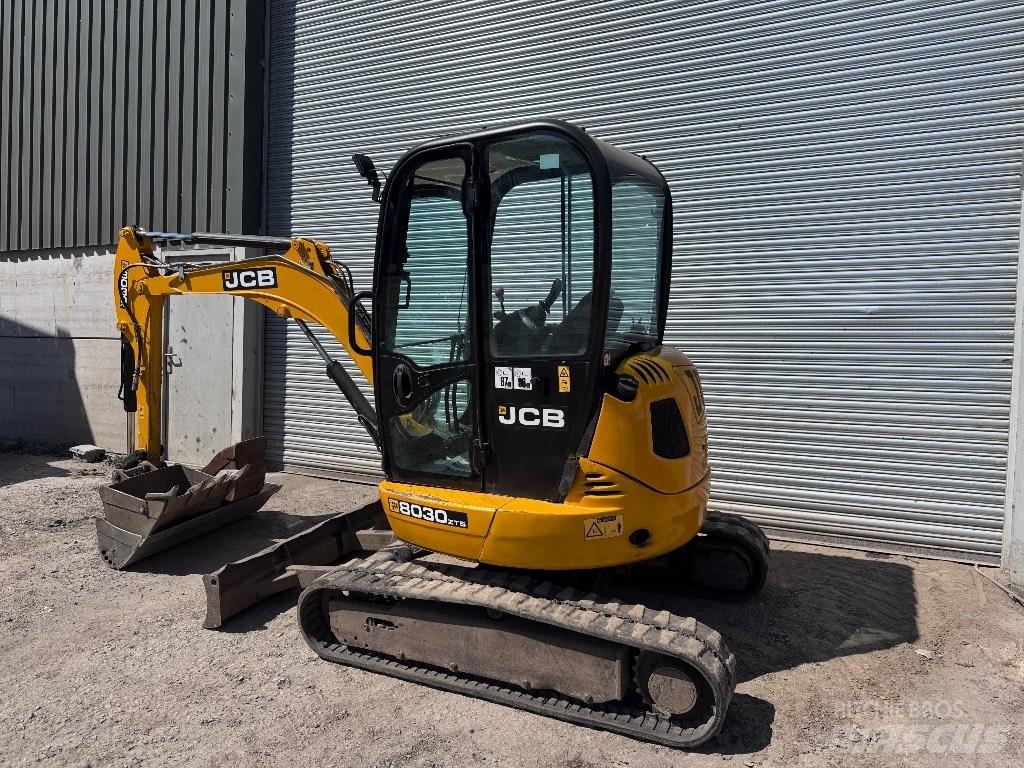 JCB 8030 ZTS Mini excavadoras < 7t