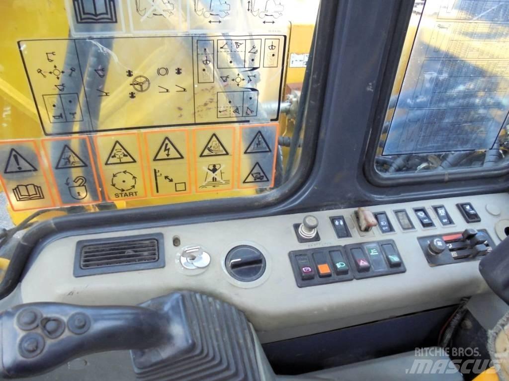 Komatsu PW 130ES-6K Excavadoras de ruedas