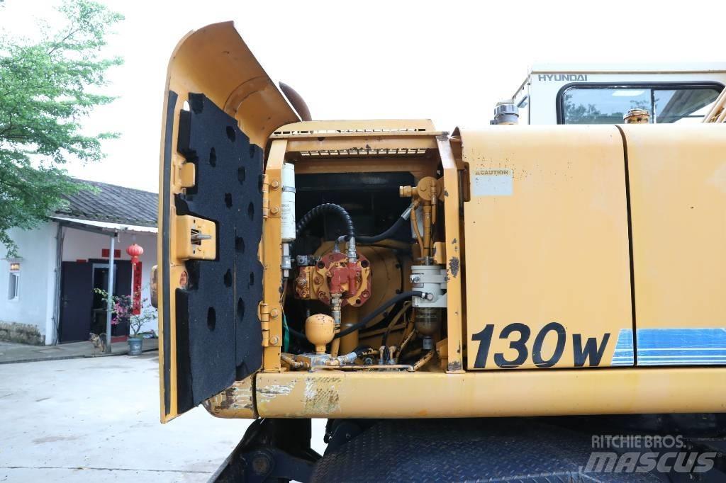 Hyundai Robex 130 W Excavadoras de ruedas