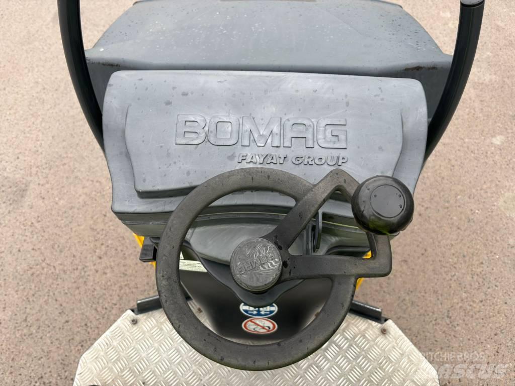 Bomag BW120AD-5 Rodillos de doble tambor