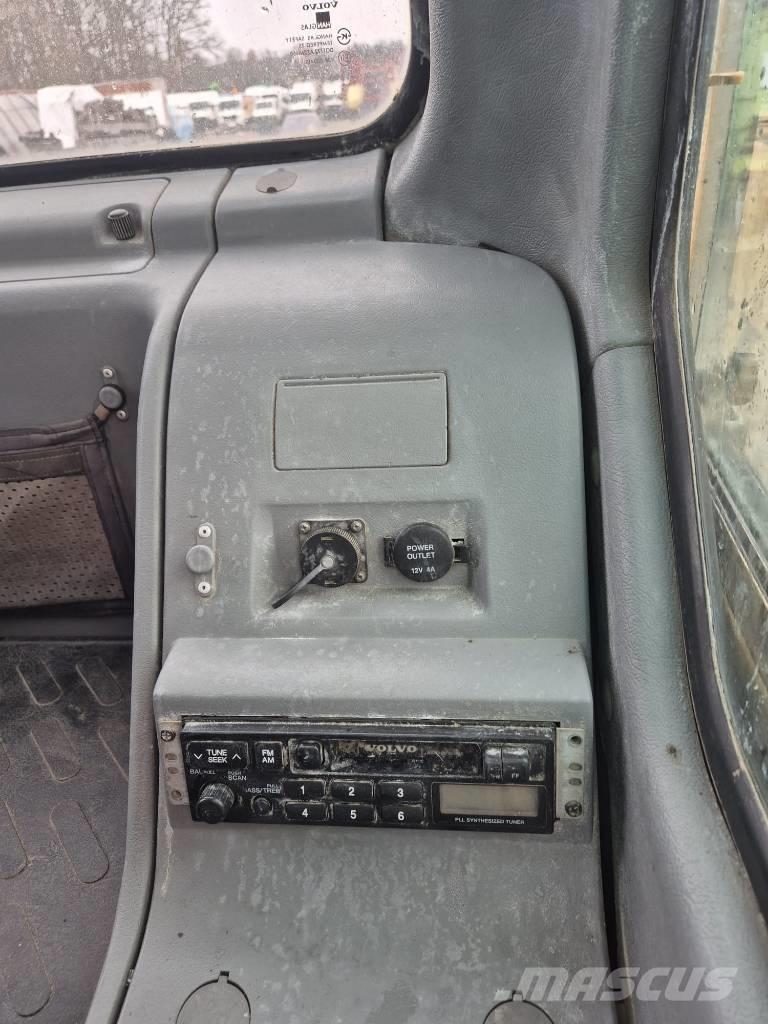 Volvo EW180B Excavadoras de ruedas