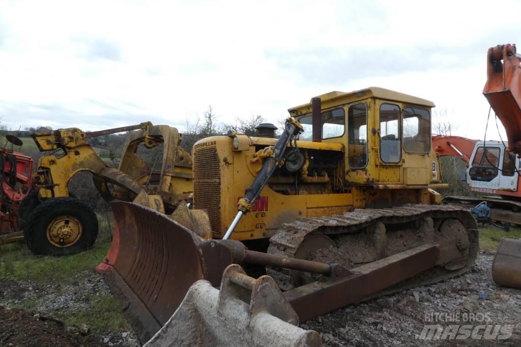 CAT D 8 H Buldozer sobre oruga