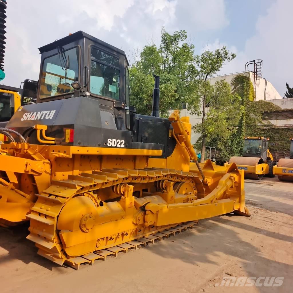 Shantui SD 22 Buldozer sobre oruga
