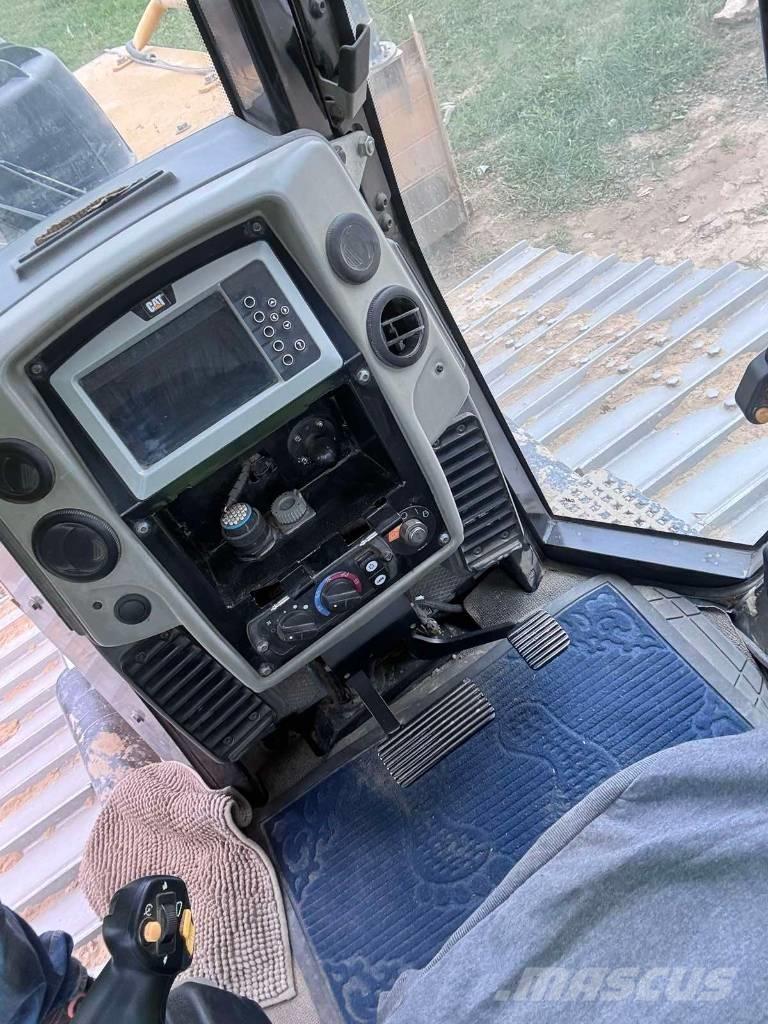 CAT D 6 N LGP Buldozer sobre oruga