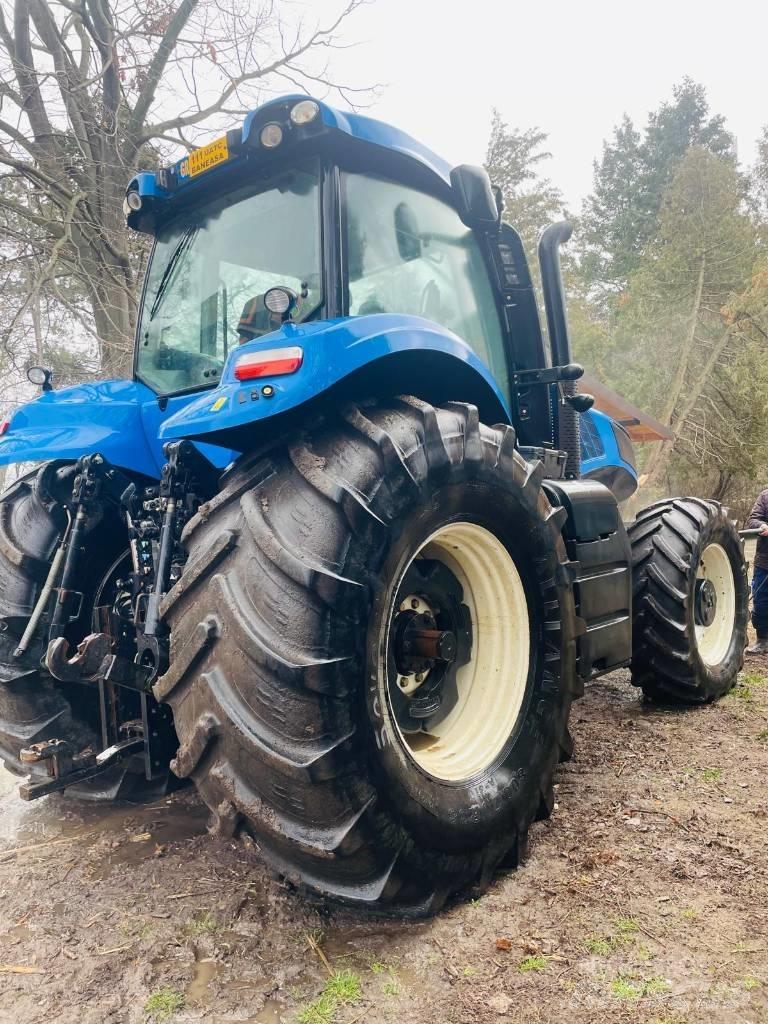 New Holland T 8.390 Tractores