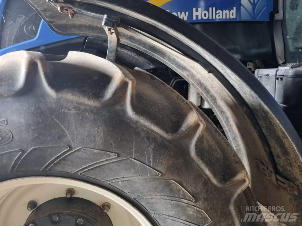 New Holland T 7060 Tractores