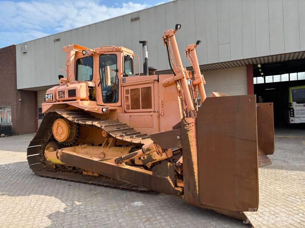 CAT D 7 H Buldozer sobre oruga