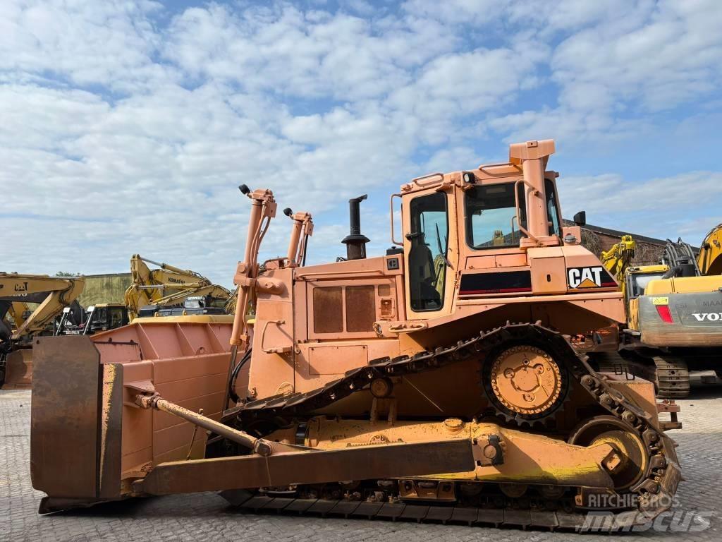 CAT D 7 H Buldozer sobre oruga