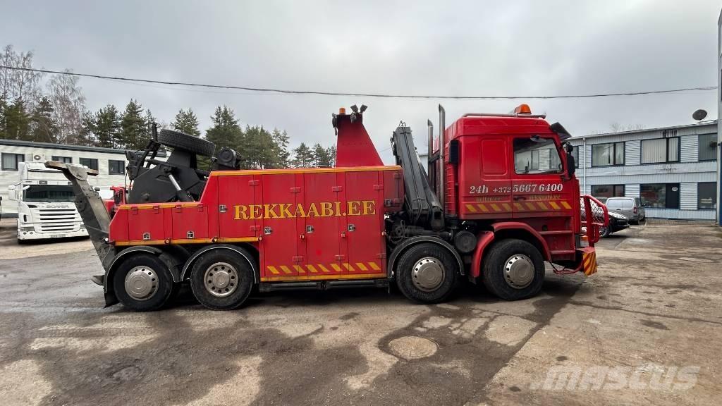 Scania P93 8X2 Grúas de vehículo
