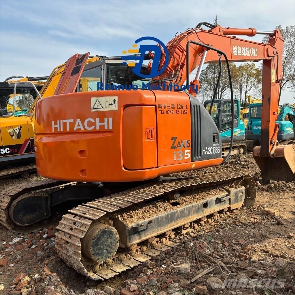 Hitachi ZX 135 US Excavadoras de cadenas