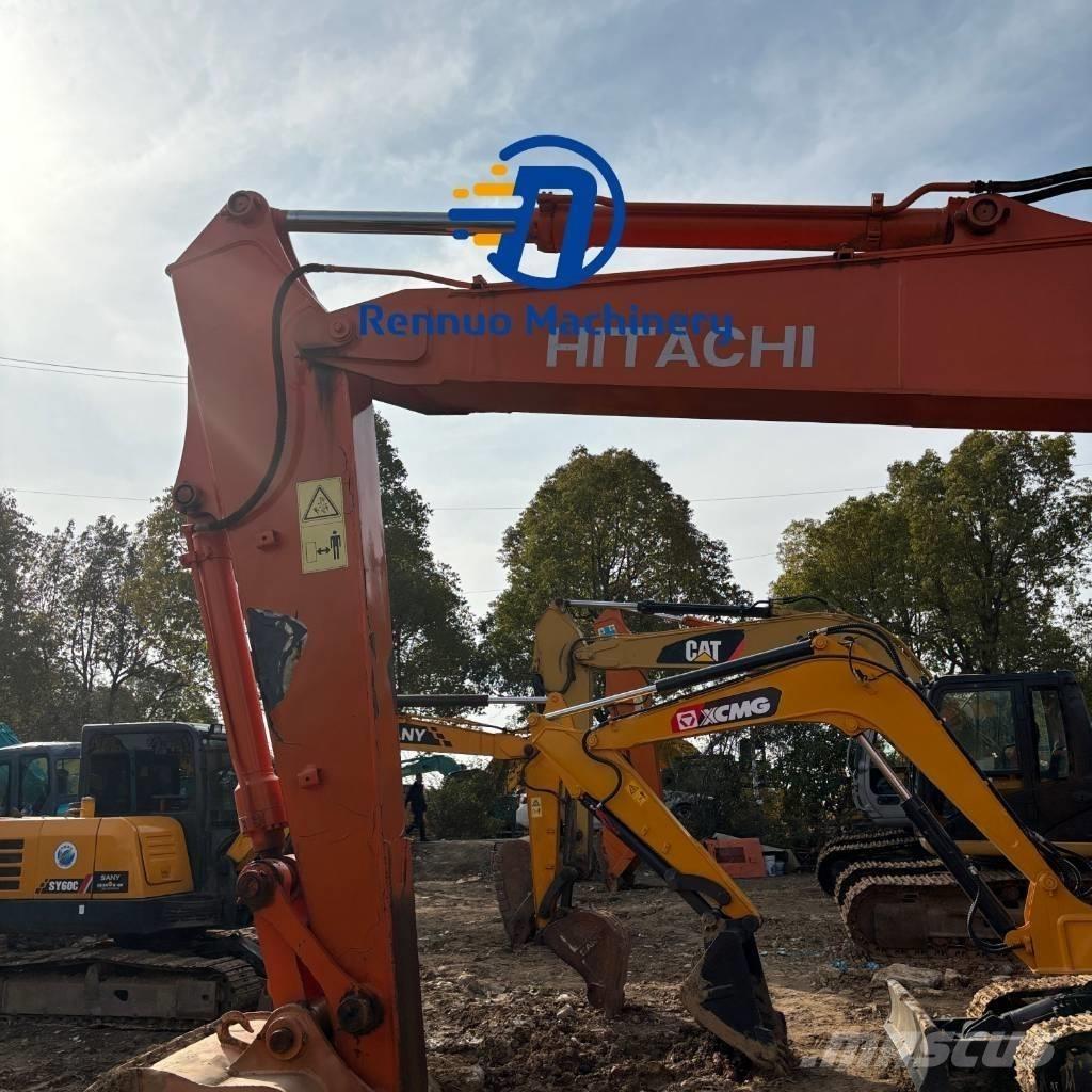 Hitachi ZX 135 US Excavadoras de cadenas
