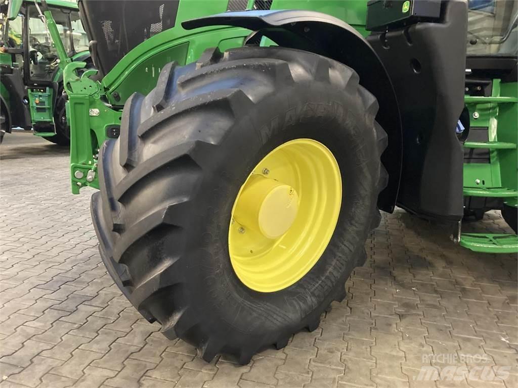 John Deere 6R 215 Tractores