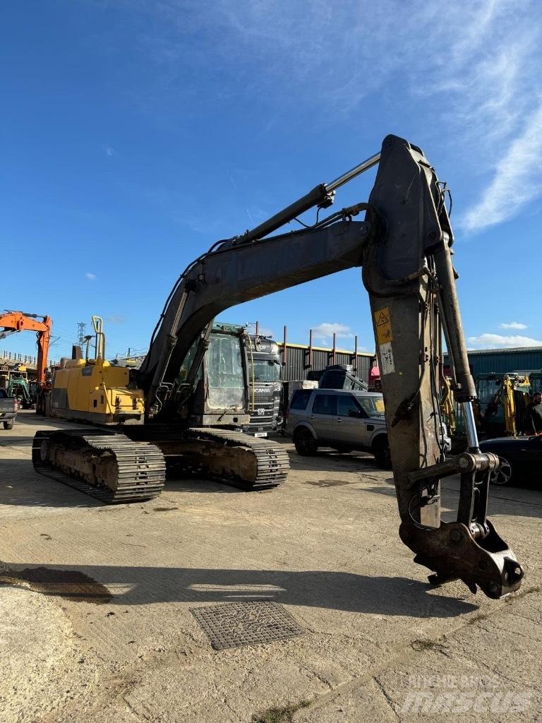 Volvo EC 220 DL Excavadoras de cadenas