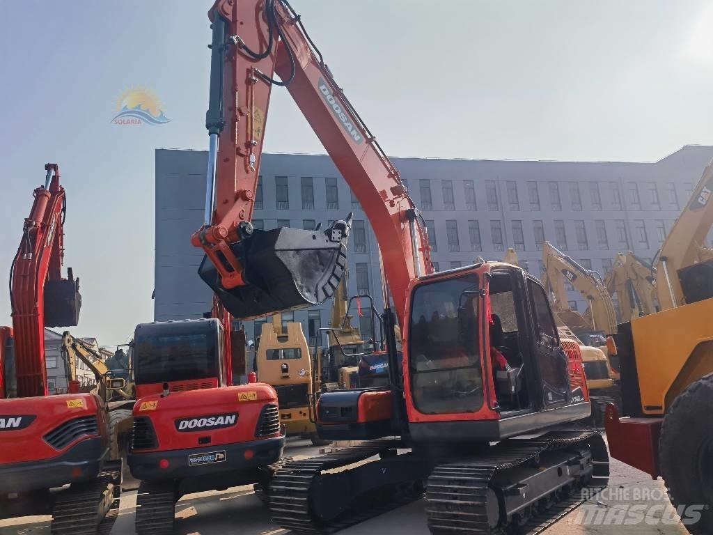 Doosan DX 140 LC Excavadoras de cadenas