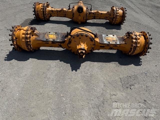 CASE 821 E AXLES Ejes