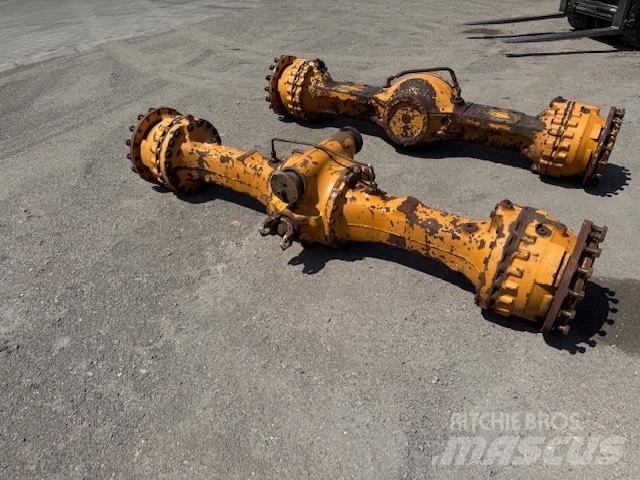 CASE 821 E AXLES Ejes