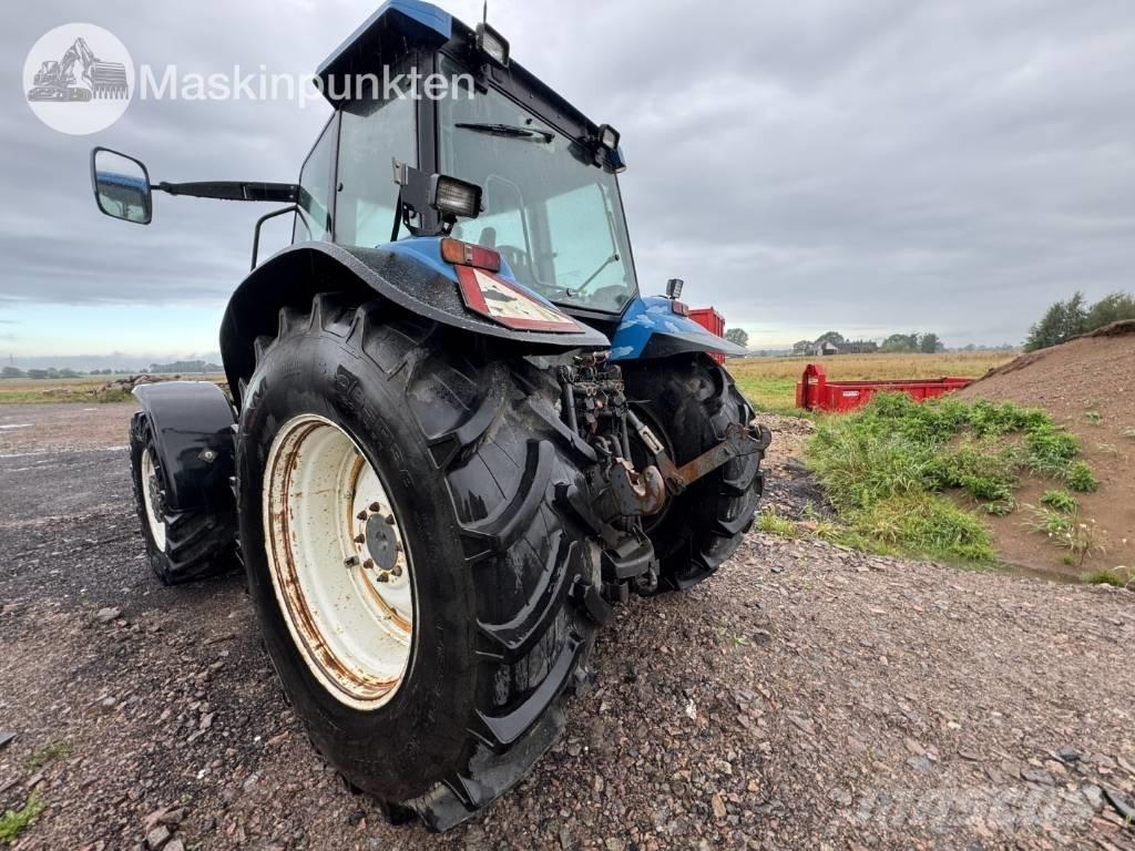 New Holland 8560 Tractores