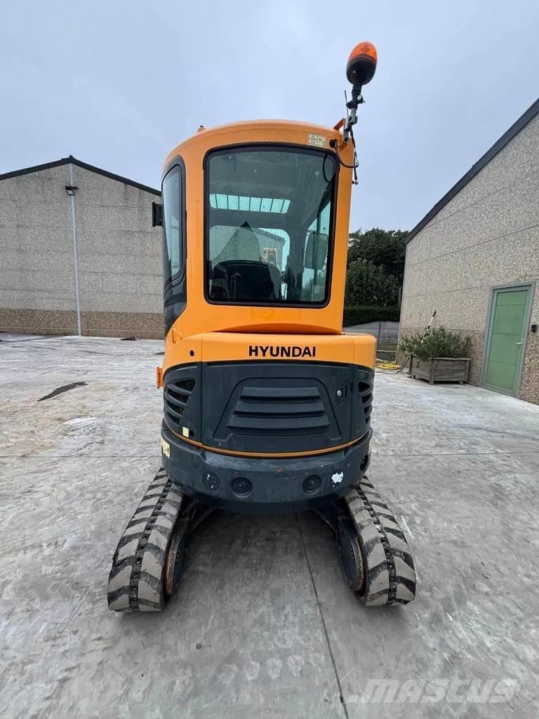 Hyundai R25Z Mini excavadoras < 7t