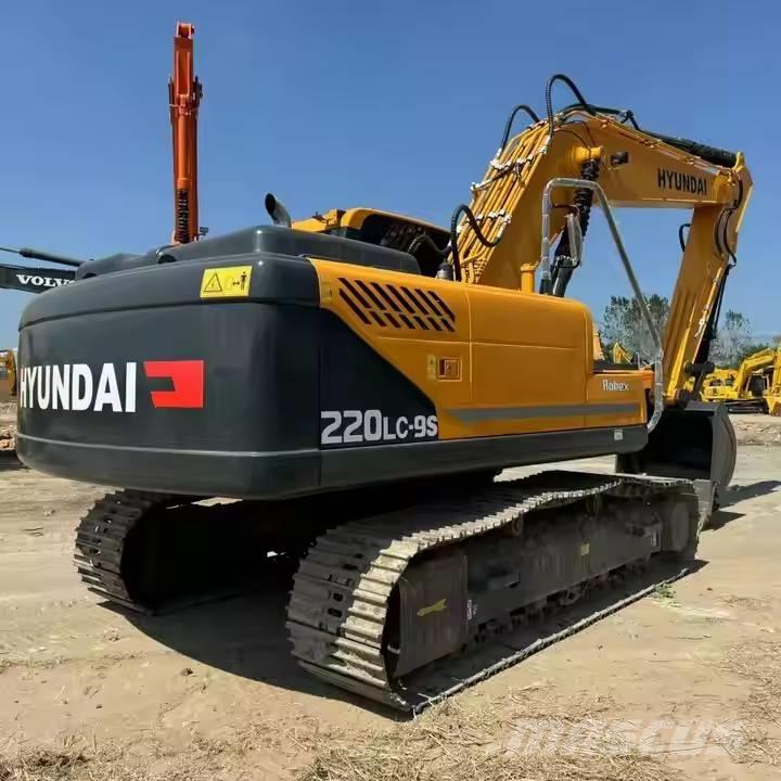 Hyundai R220LC-9S Excavadoras de cadenas