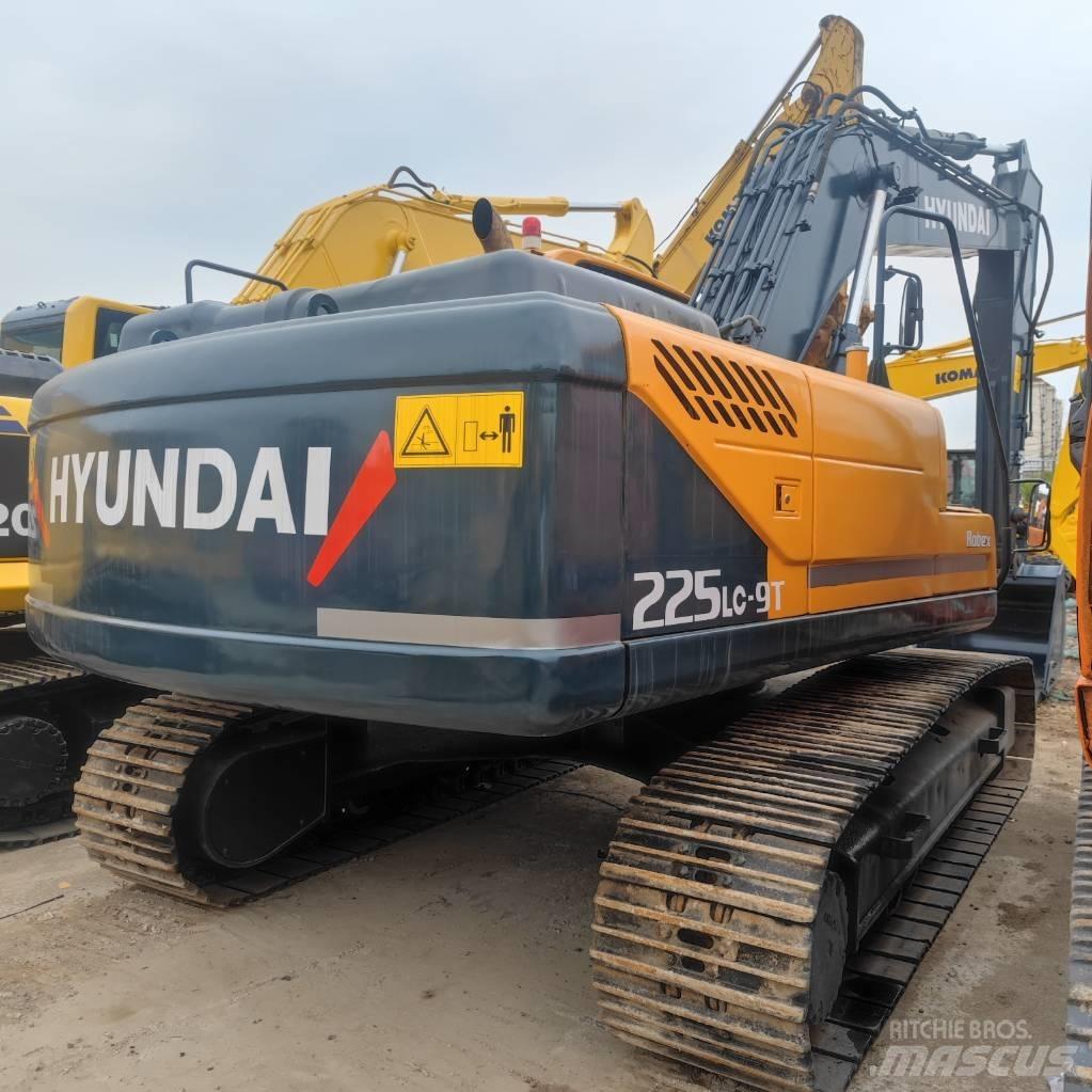 Hyundai R 225LC-9T Excavadoras de cadenas
