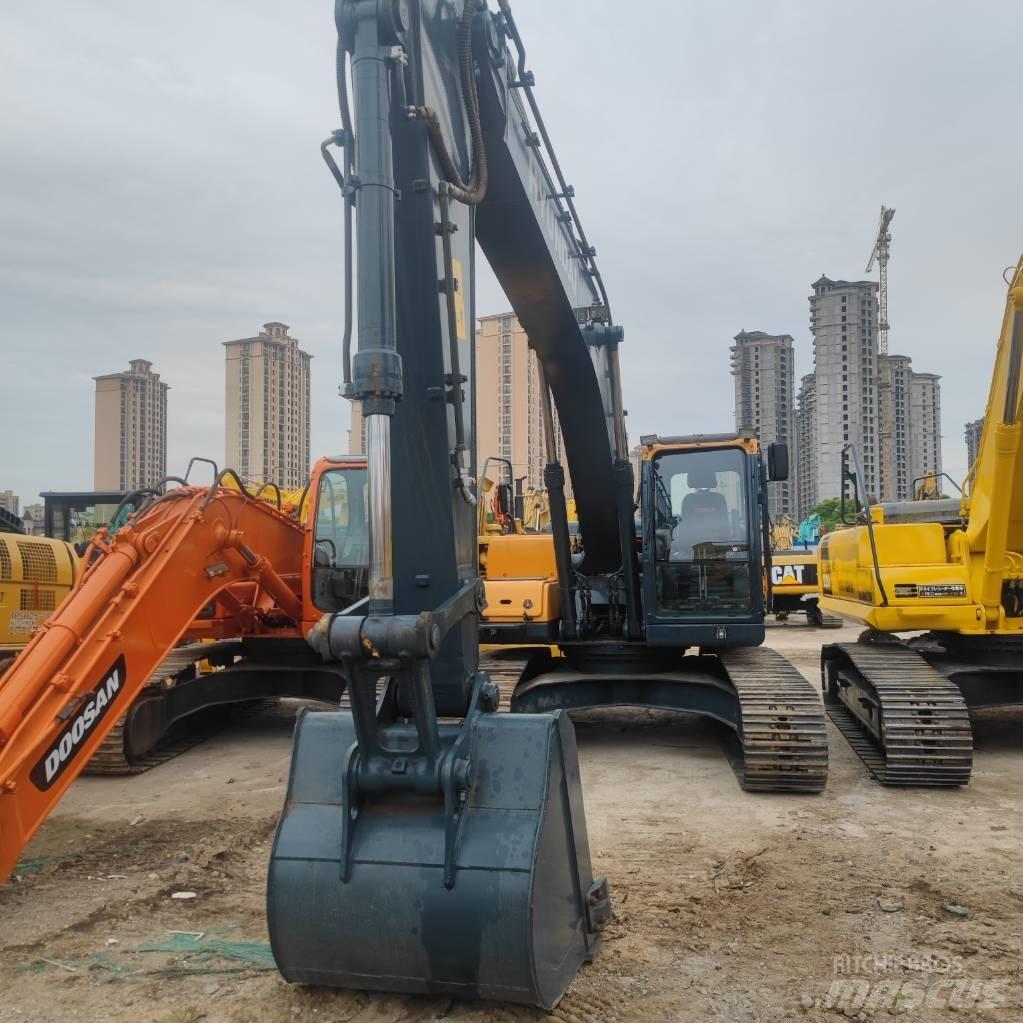 Hyundai R 225LC-9T Excavadoras de cadenas