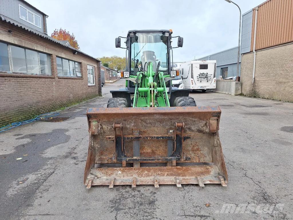 Yanmar V80 Cargadoras sobre ruedas