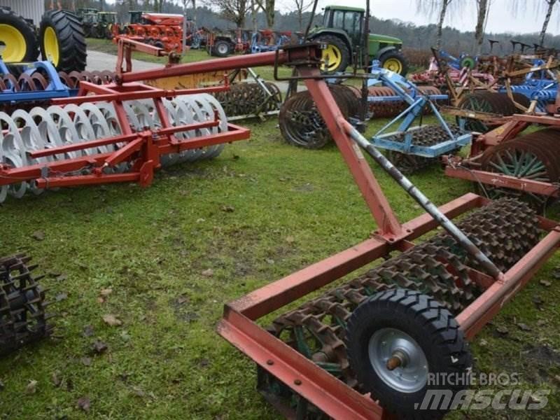 Kverneland 900/14 Otros rodillos