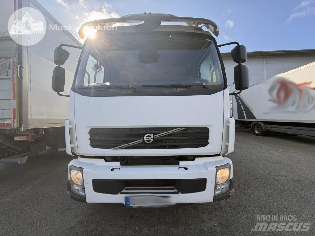 Volvo FL 240 Camiones caja cerrada