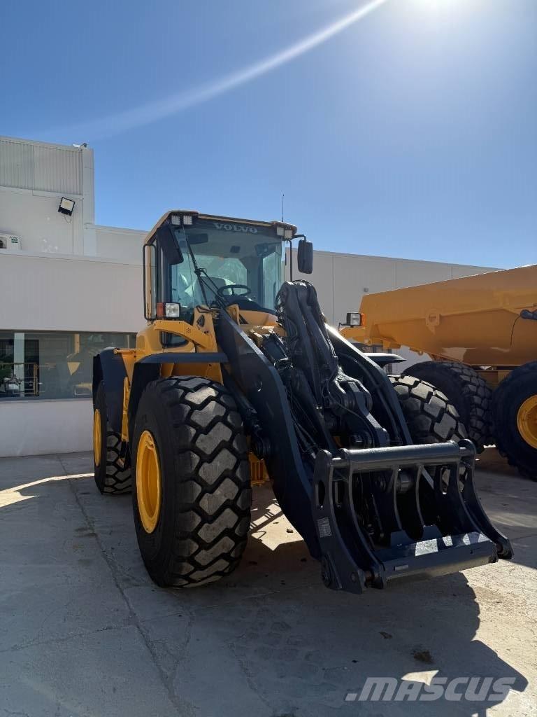 Volvo L 120 F Cargadoras sobre ruedas