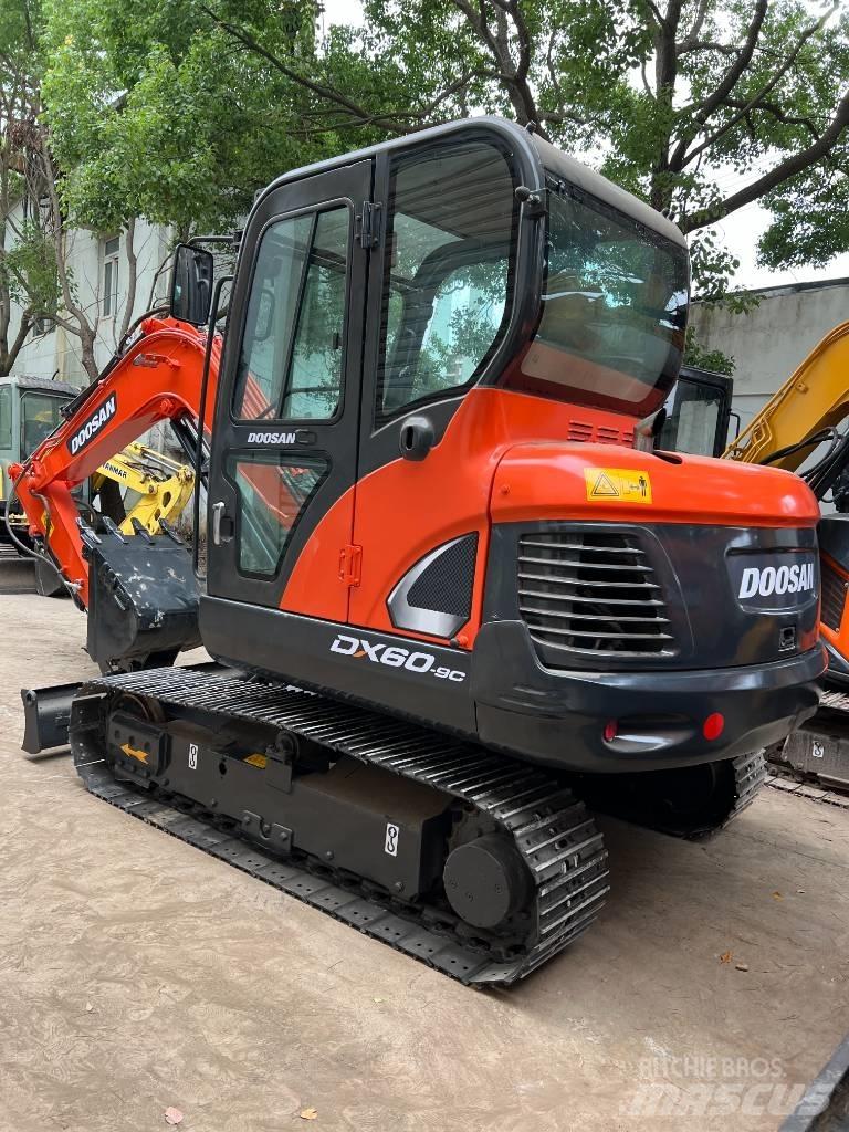 Doosan DX 60-9C Mini excavadoras < 7t