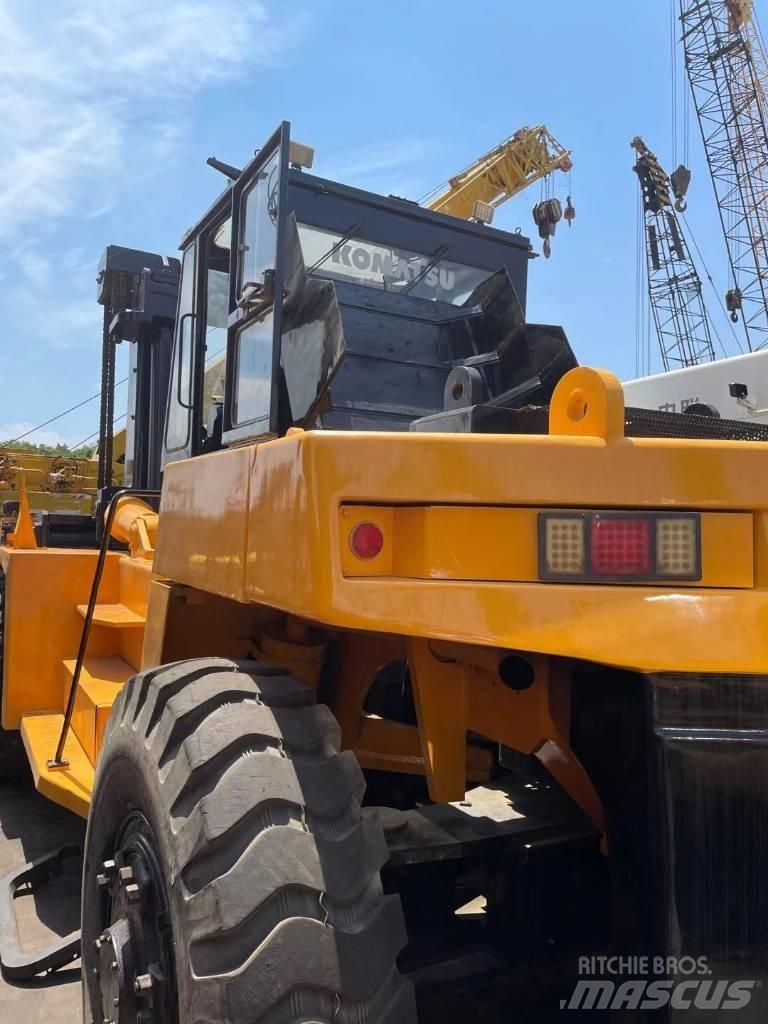 Komatsu 30 Ton Carretillas diesel