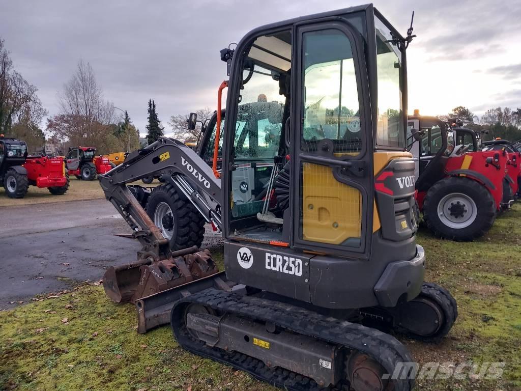 Volvo ECR 25 D Mini excavadoras < 7t