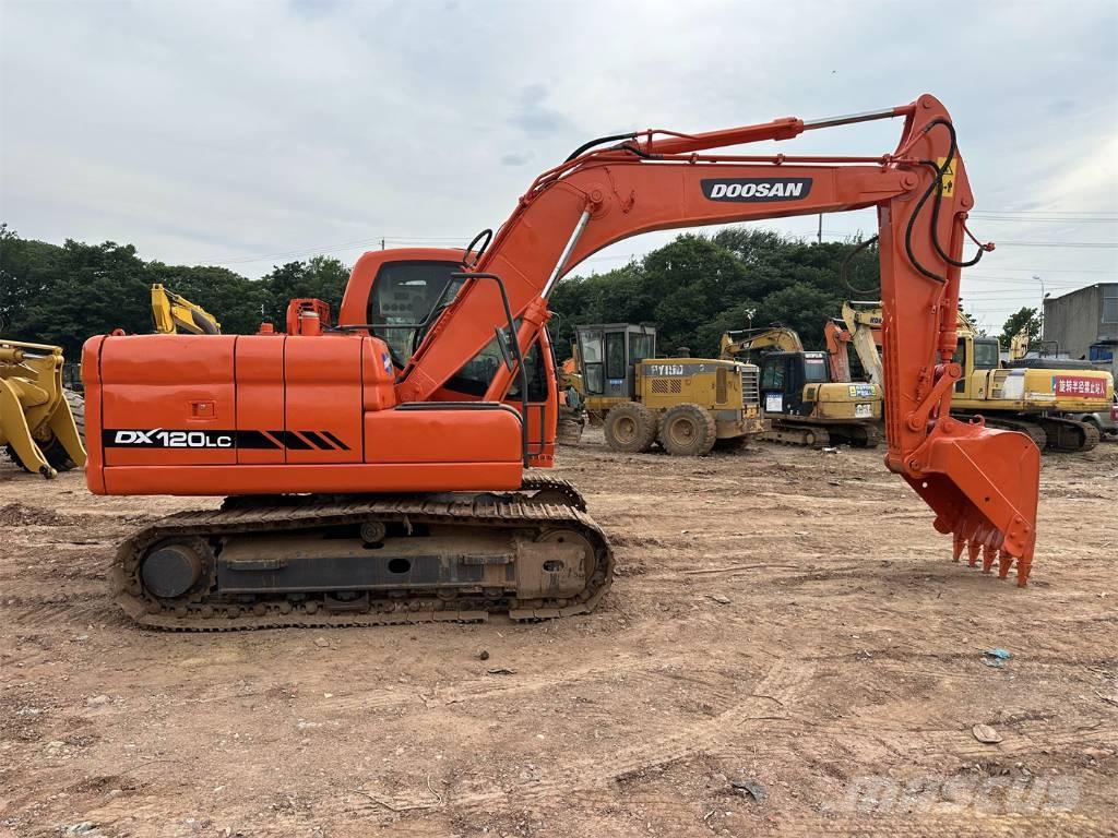 Doosan DX 120 Excavadoras de cadenas