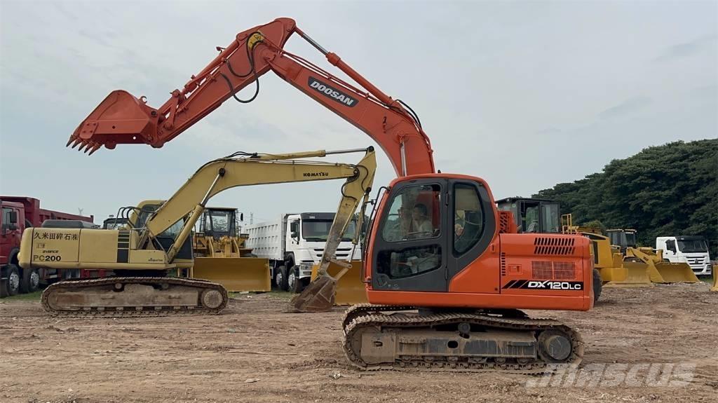 Doosan DX 120 Excavadoras de cadenas