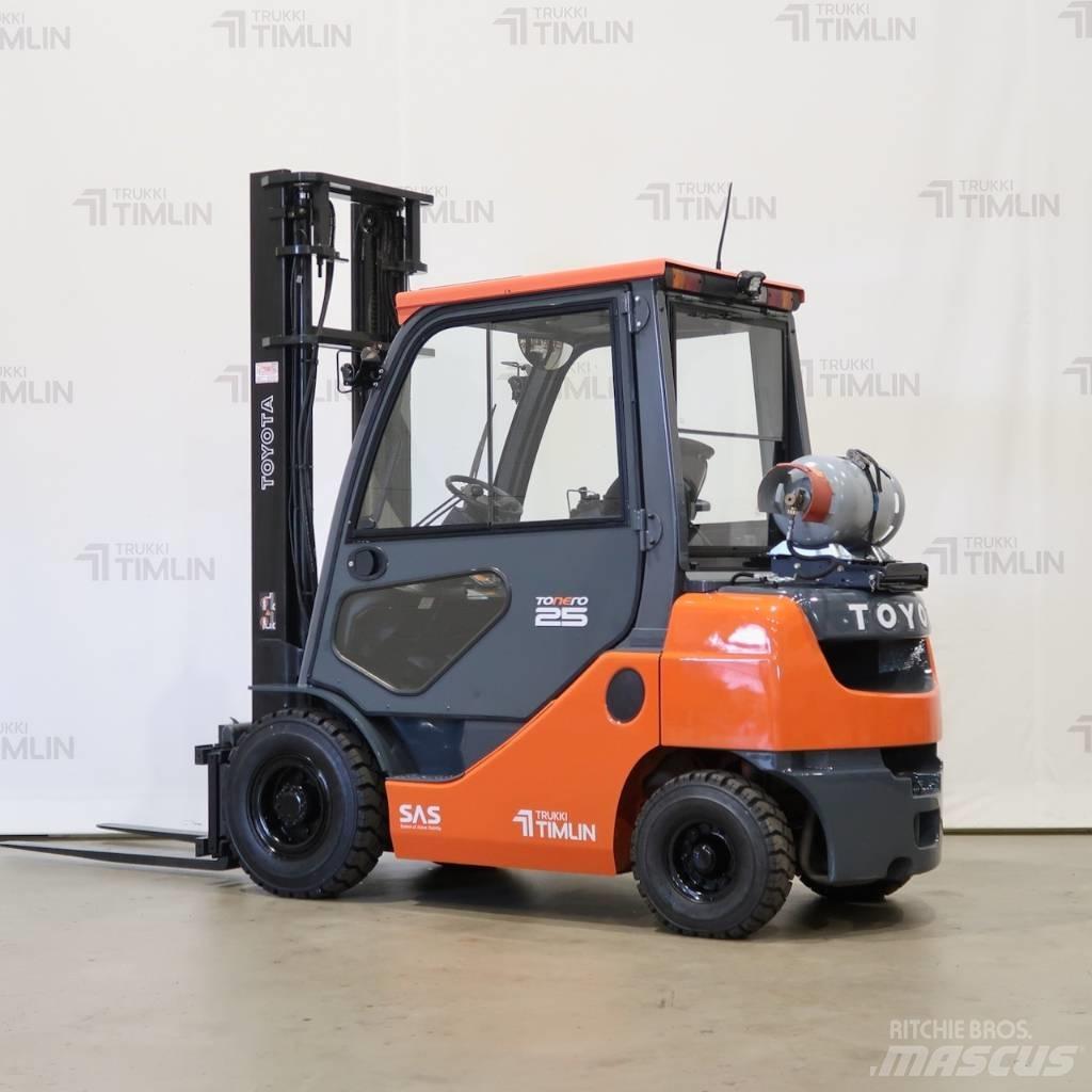 Toyota 02-8FGF25 Carretillas LPG