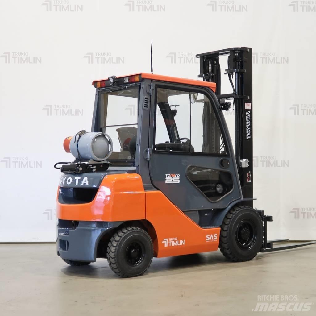 Toyota 02-8FGF25 Carretillas LPG