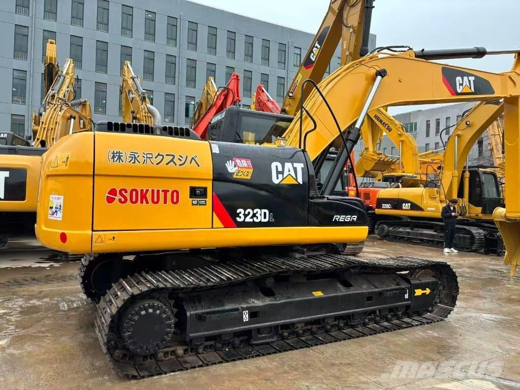 CAT 323 D Excavadoras de cadenas