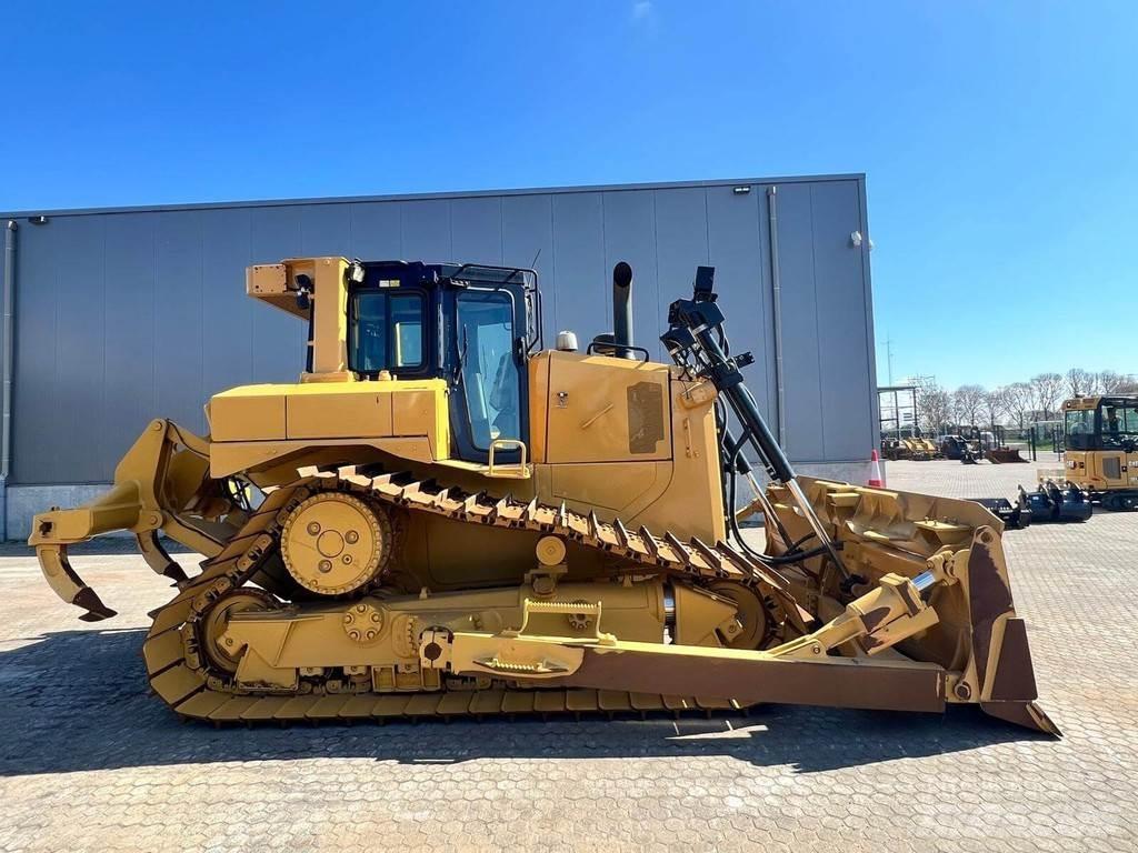 CAT D6T LGP Buldozer sobre oruga